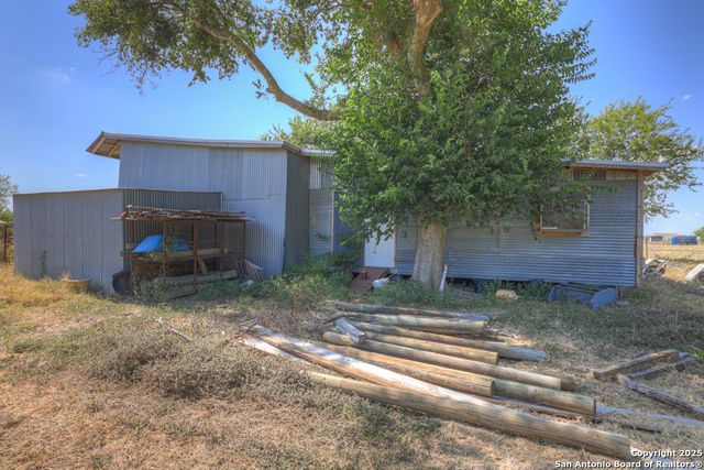 255 Brehm Ln, Cibolo, TX 78108