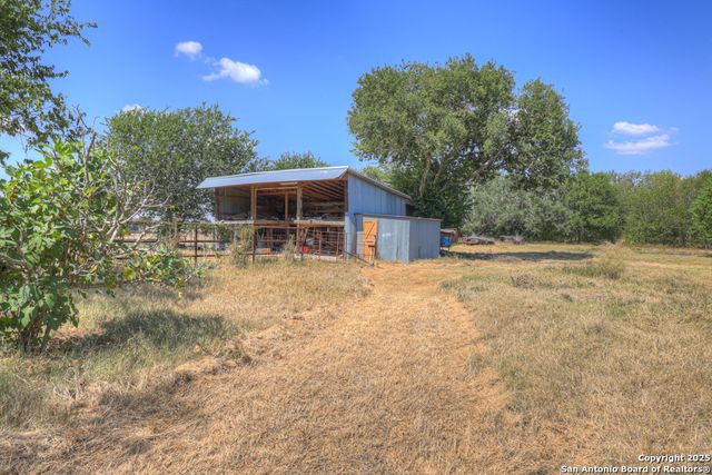 255 Brehm Ln, Cibolo, TX 78108