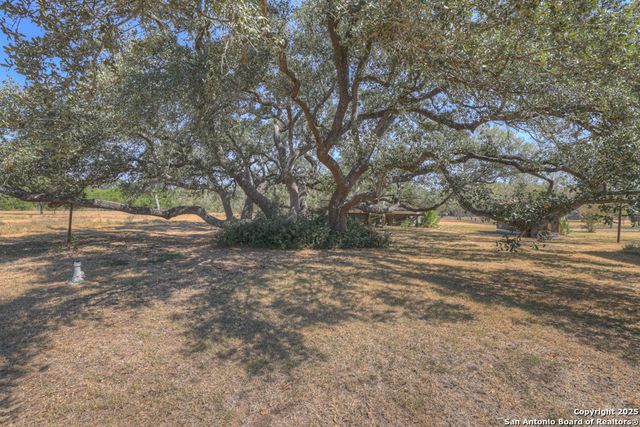 255 Brehm Ln, Cibolo, TX 78108