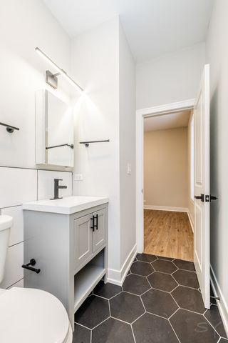 2244 S Sawyer Avenue, Chicago, IL 60623