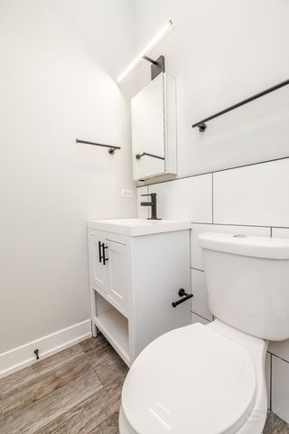 2244 S Sawyer Avenue, Chicago, IL 60623