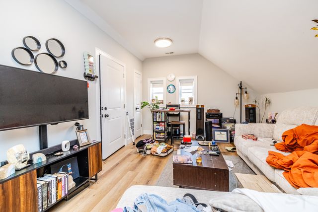 2244 S Sawyer Avenue, Chicago, IL 60623