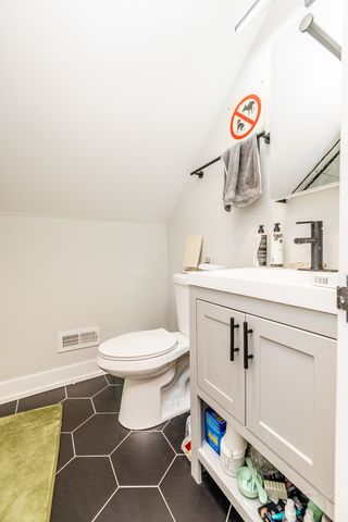 2244 S Sawyer Avenue, Chicago, IL 60623