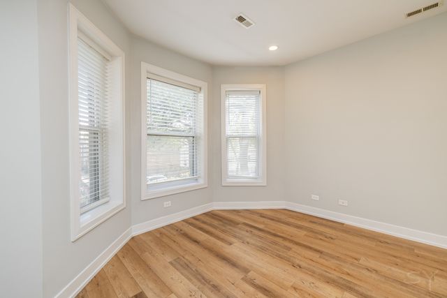 2244 S Sawyer Avenue, Chicago, IL 60623