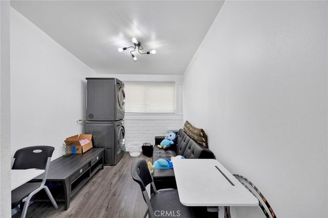 16938 Hartland Street, Van Nuys, CA 91406