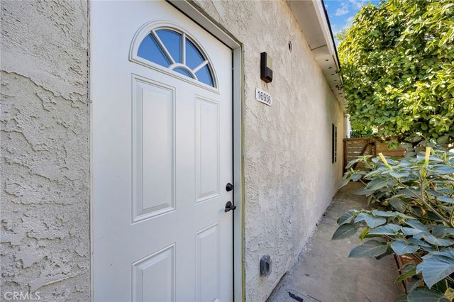16938 Hartland Street, Van Nuys, CA 91406