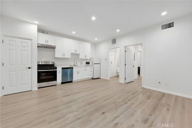 16938 Hartland Street, Van Nuys, CA 91406