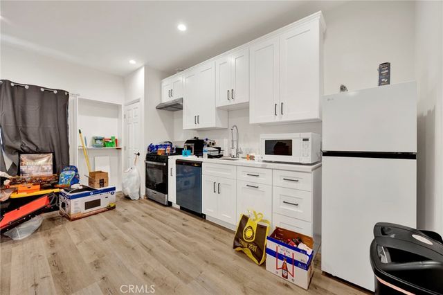 16938 Hartland Street, Van Nuys, CA 91406
