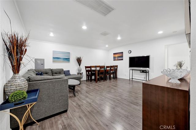 16938 Hartland Street, Van Nuys, CA 91406