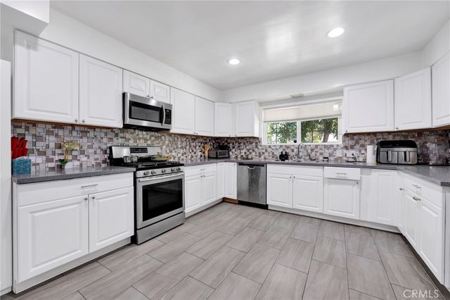 16938 Hartland Street, Van Nuys, CA 91406