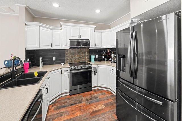 6980 ULMERTON ROAD 9E, Largo, FL 33771