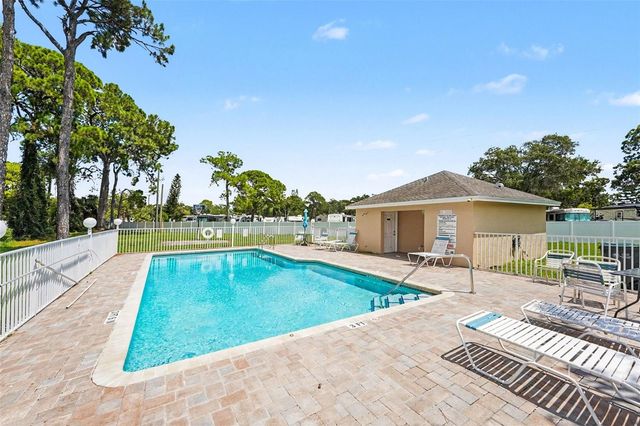 6980 ULMERTON ROAD 9E, Largo, FL 33771