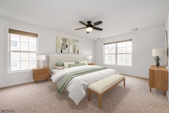 177 Brittany Ct, Clifton City, NJ 07013