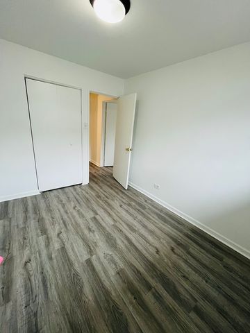 1290 Balmoral Avenue, Calumet City, IL 60409