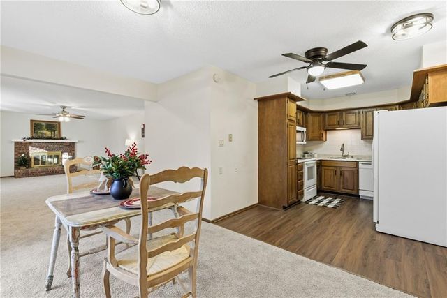 1412 W Stone Boulevard, Raymore, MO 64083