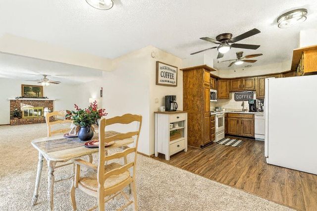 1412 W Stone Boulevard, Raymore, MO 64083