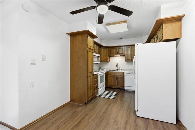 1412 W Stone Boulevard, Raymore, MO 64083