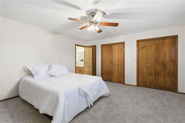 1412 W Stone Boulevard, Raymore, MO 64083