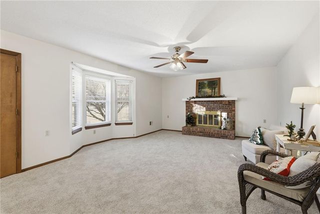 1412 W Stone Boulevard, Raymore, MO 64083