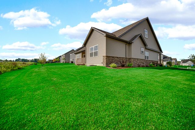 840 Idlewild Lane, Chesterton, IN 46304