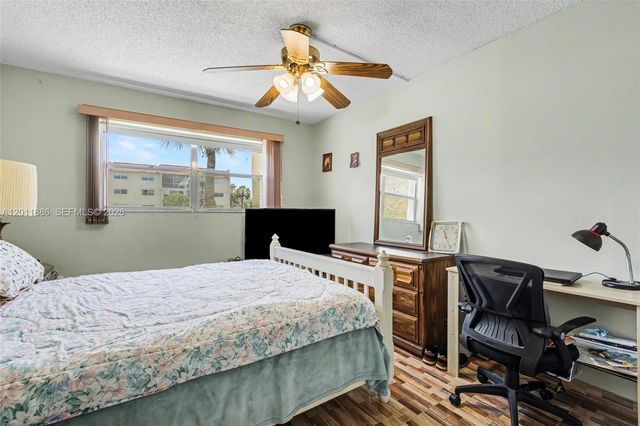 2831 E Sunrise Lakes Dr 105, Sunrise, FL 33322