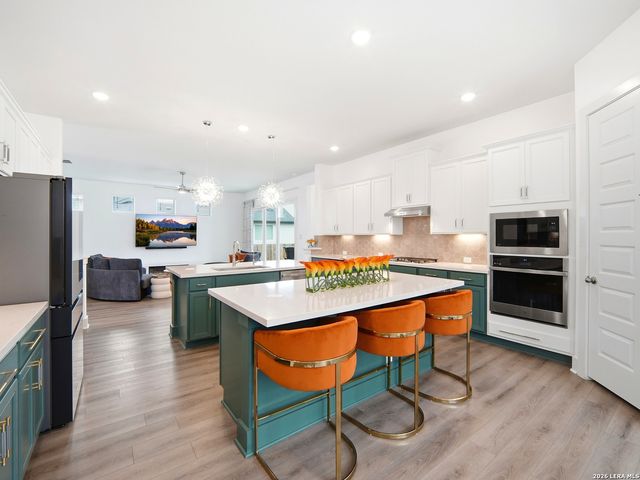 532 Caliban, Cibolo, TX 78108