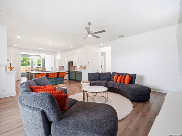 532 Caliban, Cibolo, TX 78108