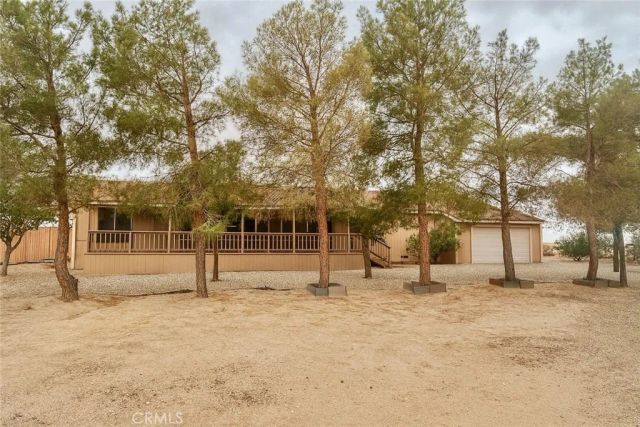 5830 Holiday Avenue, Rosamond, CA 93560