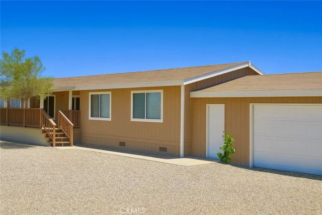 5830 Holiday Avenue, Rosamond, CA 93560