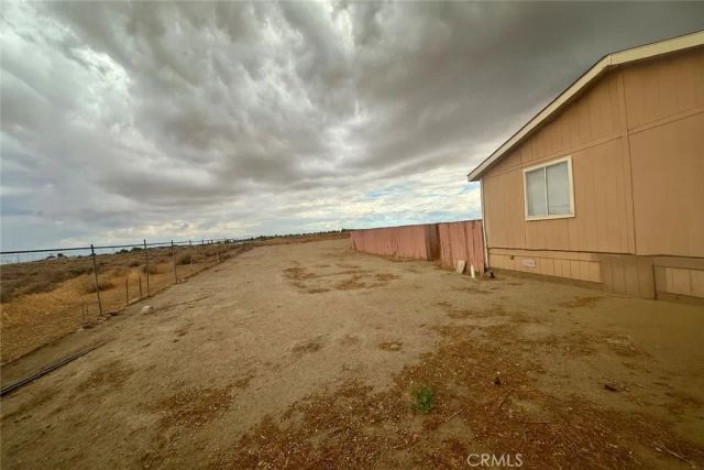 5830 Holiday Avenue, Rosamond, CA 93560