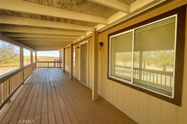 5830 Holiday Avenue, Rosamond, CA 93560