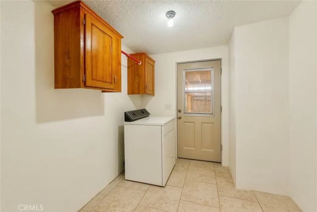 5830 Holiday Avenue, Rosamond, CA 93560