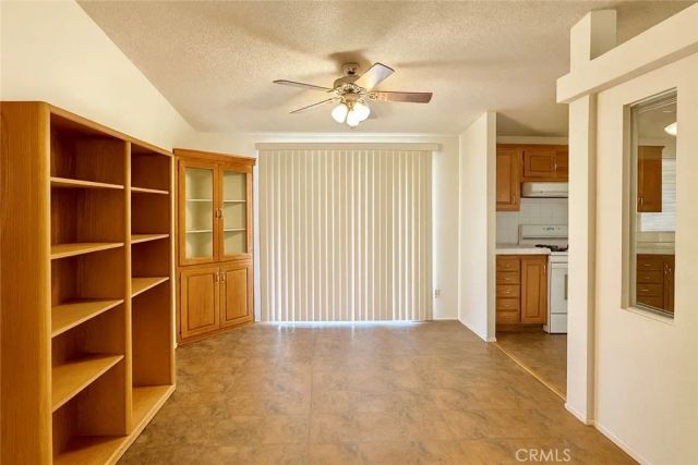 5830 Holiday Avenue, Rosamond, CA 93560