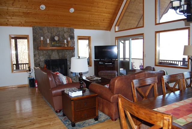 1013 Buck Ridge Drive, Murphy, NC 28906