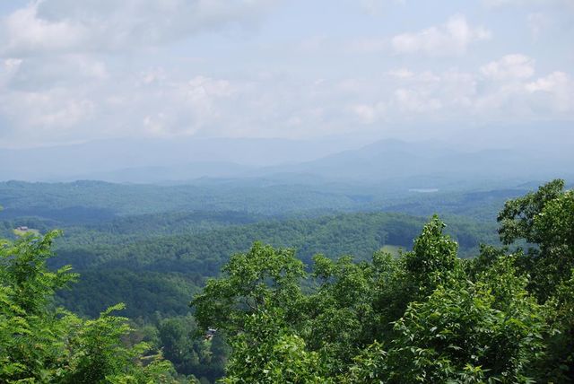 1013 Buck Ridge Drive, Murphy, NC 28906