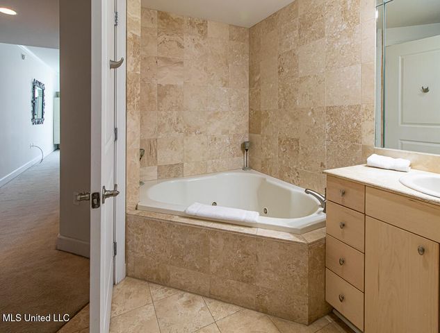 1899 Beach Boulevard, 410, Biloxi, MS 39531