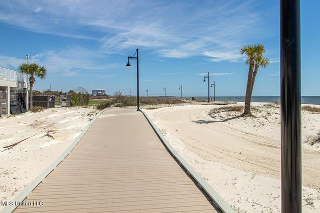 1899 Beach Boulevard, 410, Biloxi, MS 39531