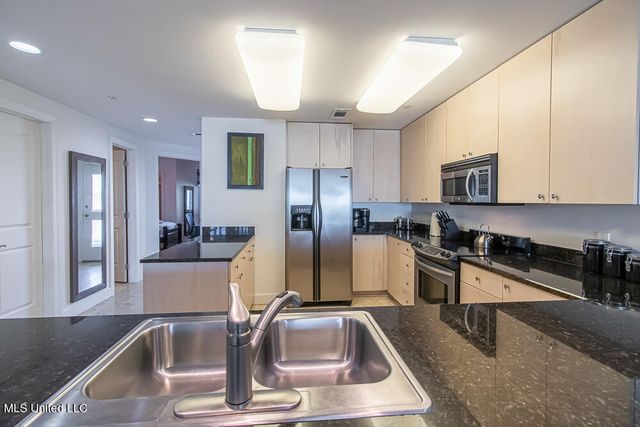 1899 Beach Boulevard, 410, Biloxi, MS 39531