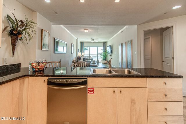 1899 Beach Boulevard, 410, Biloxi, MS 39531