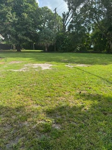 860 NW 65th Avenue, Plantation, FL 33317