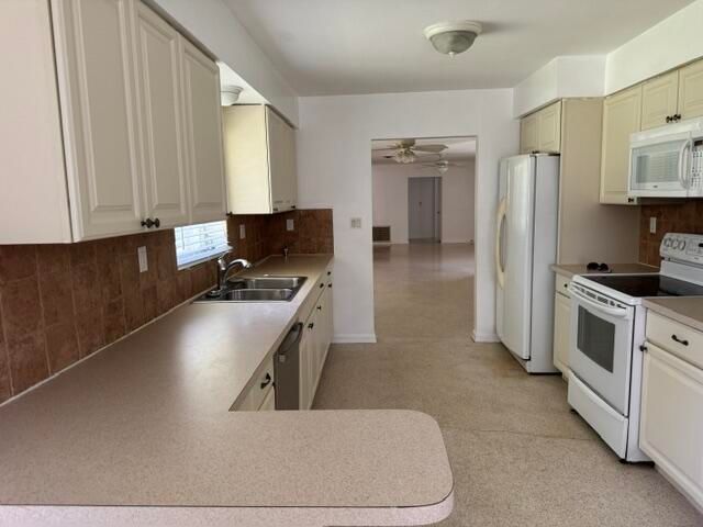 860 NW 65th Avenue, Plantation, FL 33317