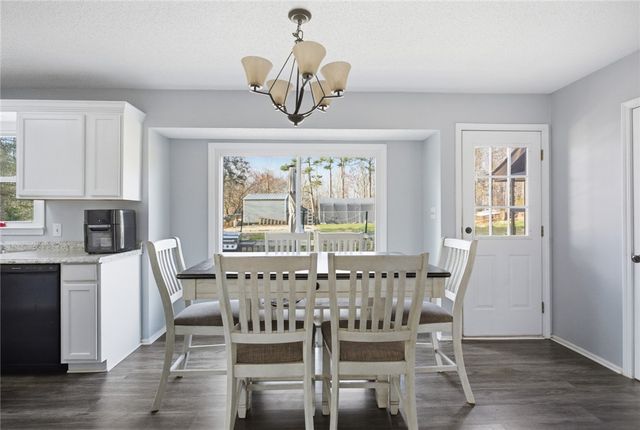 107 Lakewood Drive, West Union, SC 29696