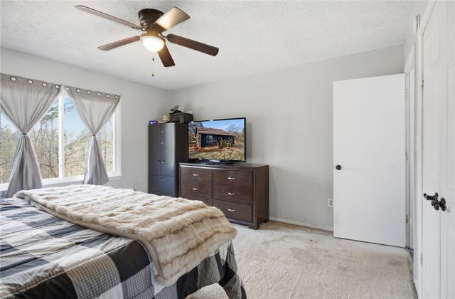 107 Lakewood Drive, West Union, SC 29696