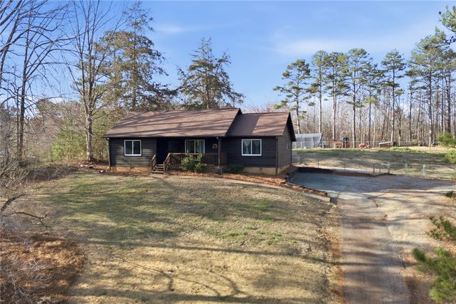 107 Lakewood Drive, West Union, SC 29696