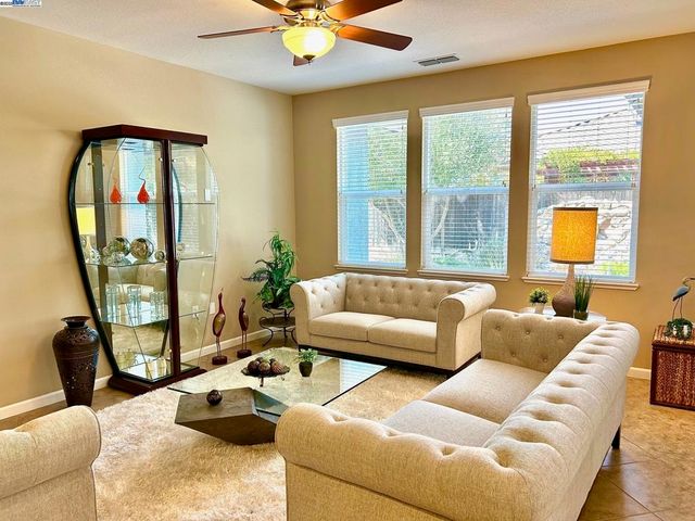 9901 Pyramid Way, Discovery Bay, CA 94505