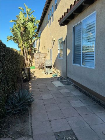7675 Timber Circle, Huntington Beach, CA 92648
