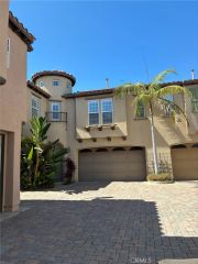 7675 Timber Circle, Huntington Beach, CA 92648