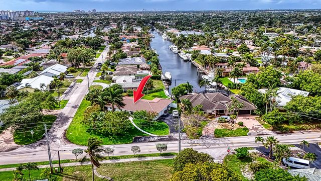 1250 SE 10th Street, Deerfield Beach, FL 33441