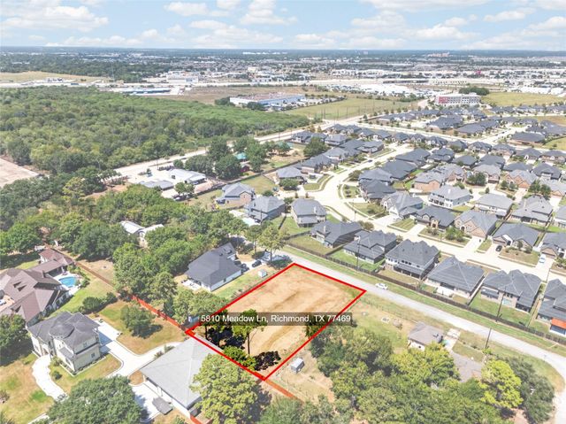 5810 Meadow Lane, Richmond, TX 77469