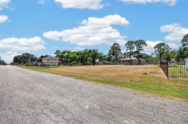 5810 Meadow Lane, Richmond, TX 77469